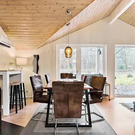 3 Bedroom Stunning In * Give