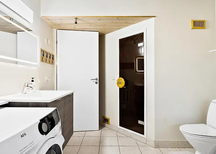 Holiday home 3 Bedroom Stunning In Give